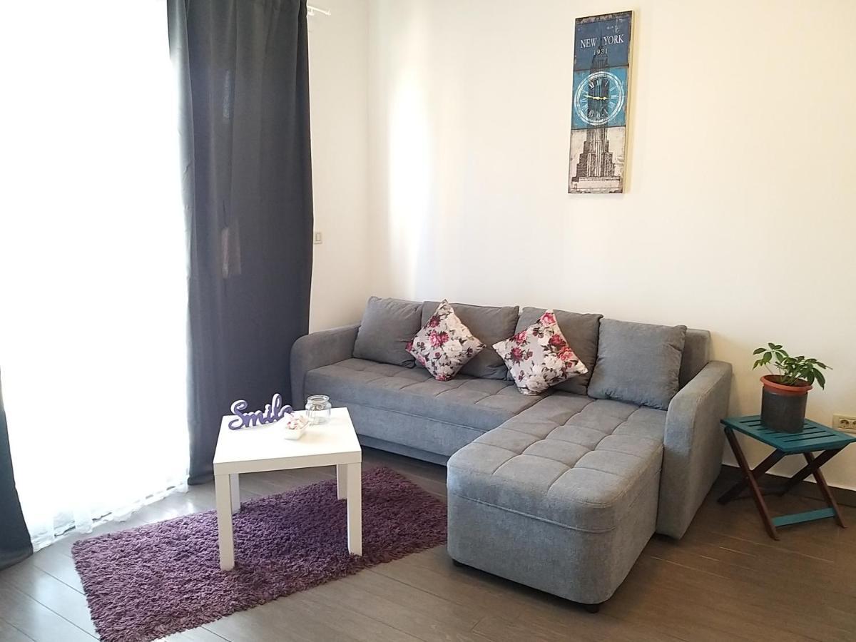 3 Bedroom Apartment With Terrace And Free Parking スプリト エクステリア 写真